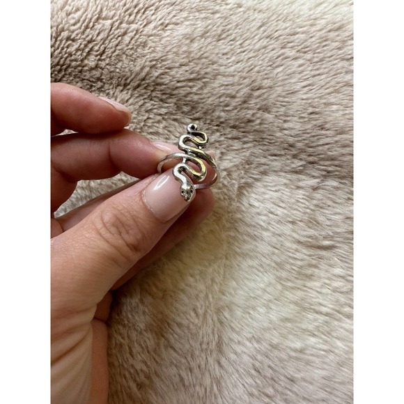 Super Cute Snake Ring Size 6.5 - Picture 5 of 5